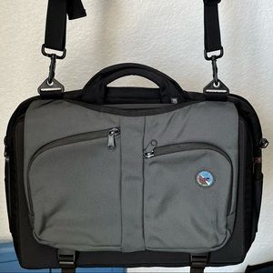 Tom Bihn | Laptop Bag | 17in Laptop! | Rare & Discontinued | Made in USA Seattle